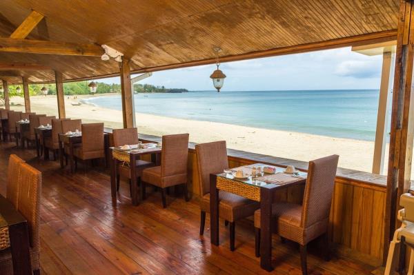 Starfish Tobago Resort - Restaurant